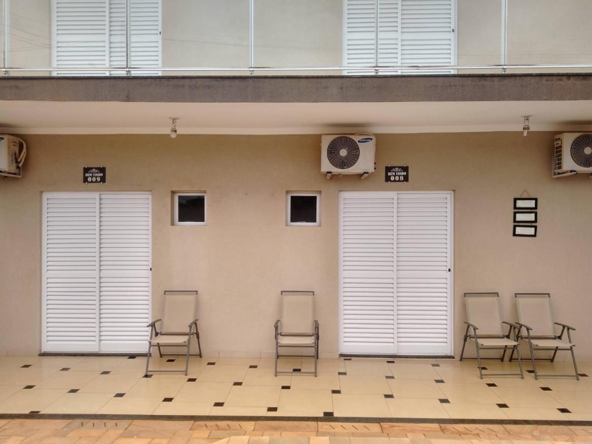 Suite,1185986215:JPEG